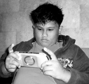 fat-kid-playing-video-game.jpg